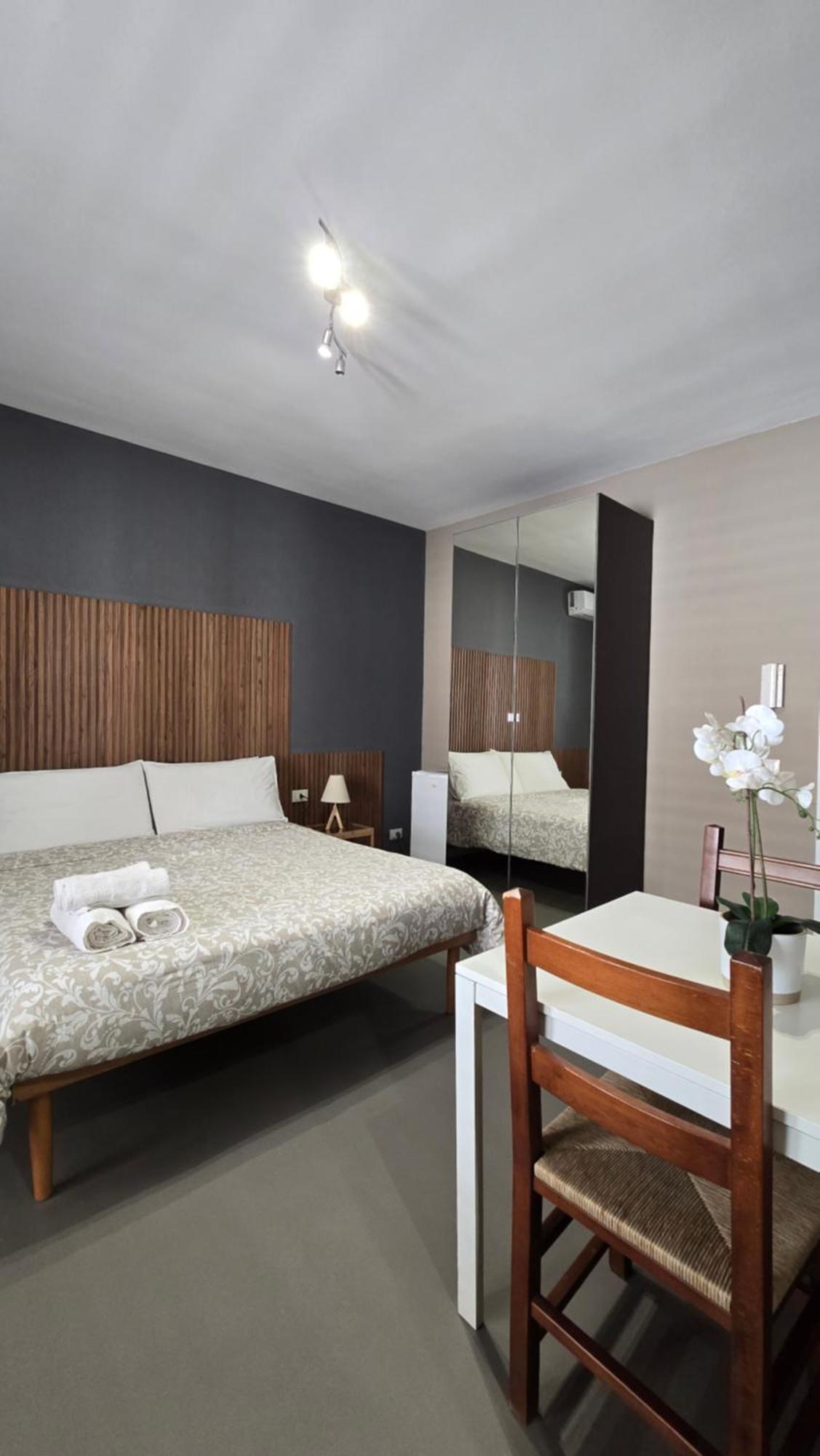 House Orlando Hotel Sferracavallo Luaran gambar